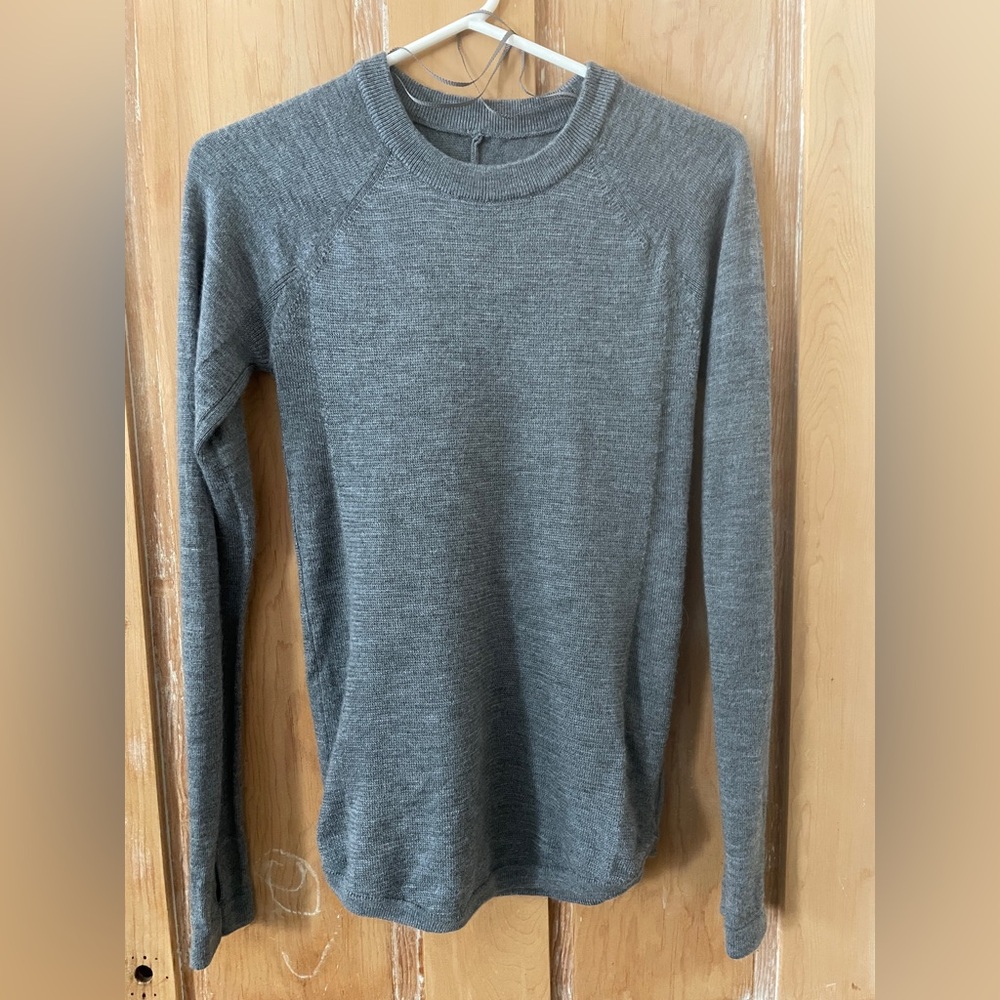 Lululemon light weight sweater